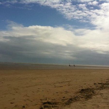 Spacious Holiday Home - Romney Sands Littlestone-on-Sea Exterior foto